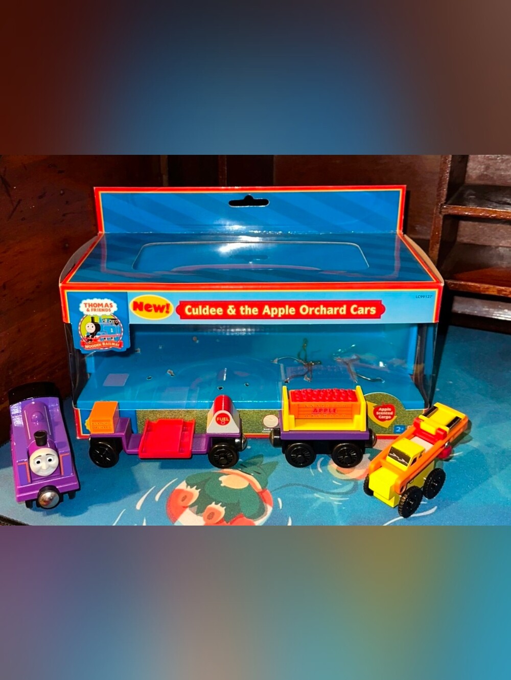 Thomas & Friends Wooden Railway - Culdee & The Apple Orchard Cars LC99127